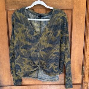 Urban Outfitters Camo Knot-Front Women Top - S